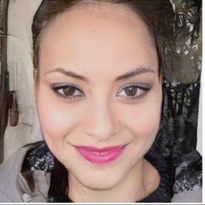 Meet your Posher, Jacqueline